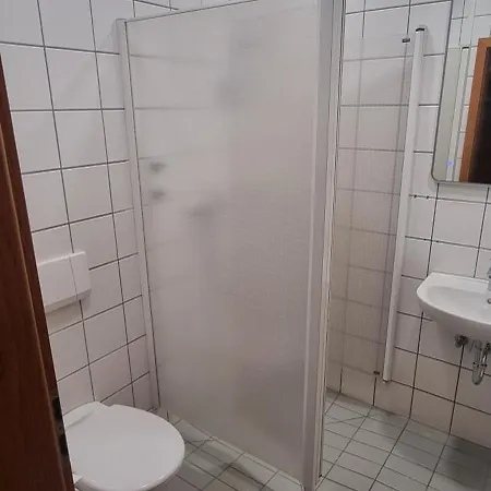Doppelbett - Gaestezimmer - No 40 - 11min Von Giessen 8,4km In Fernwald-steinbach *